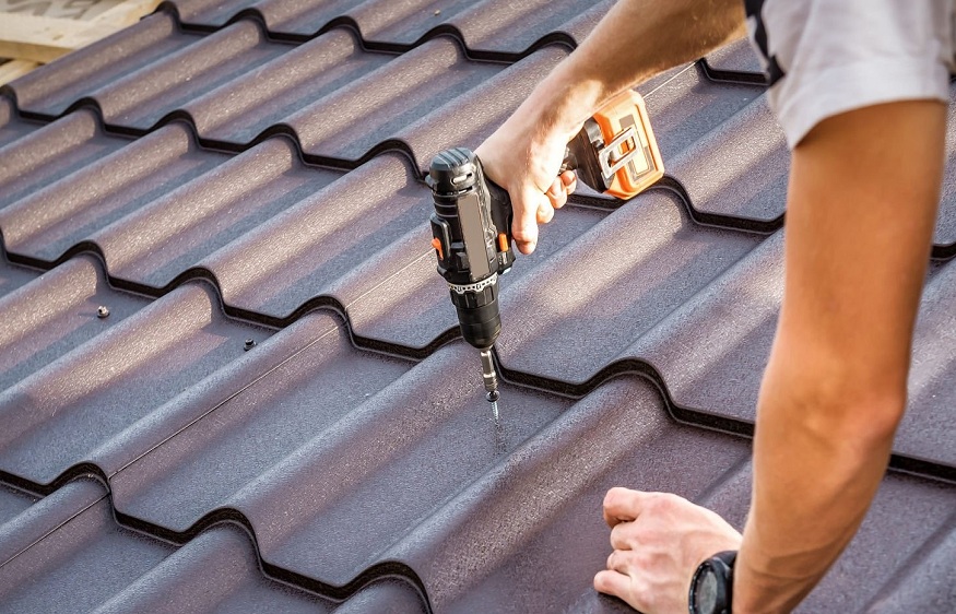 ROOFER IN MONTREAL